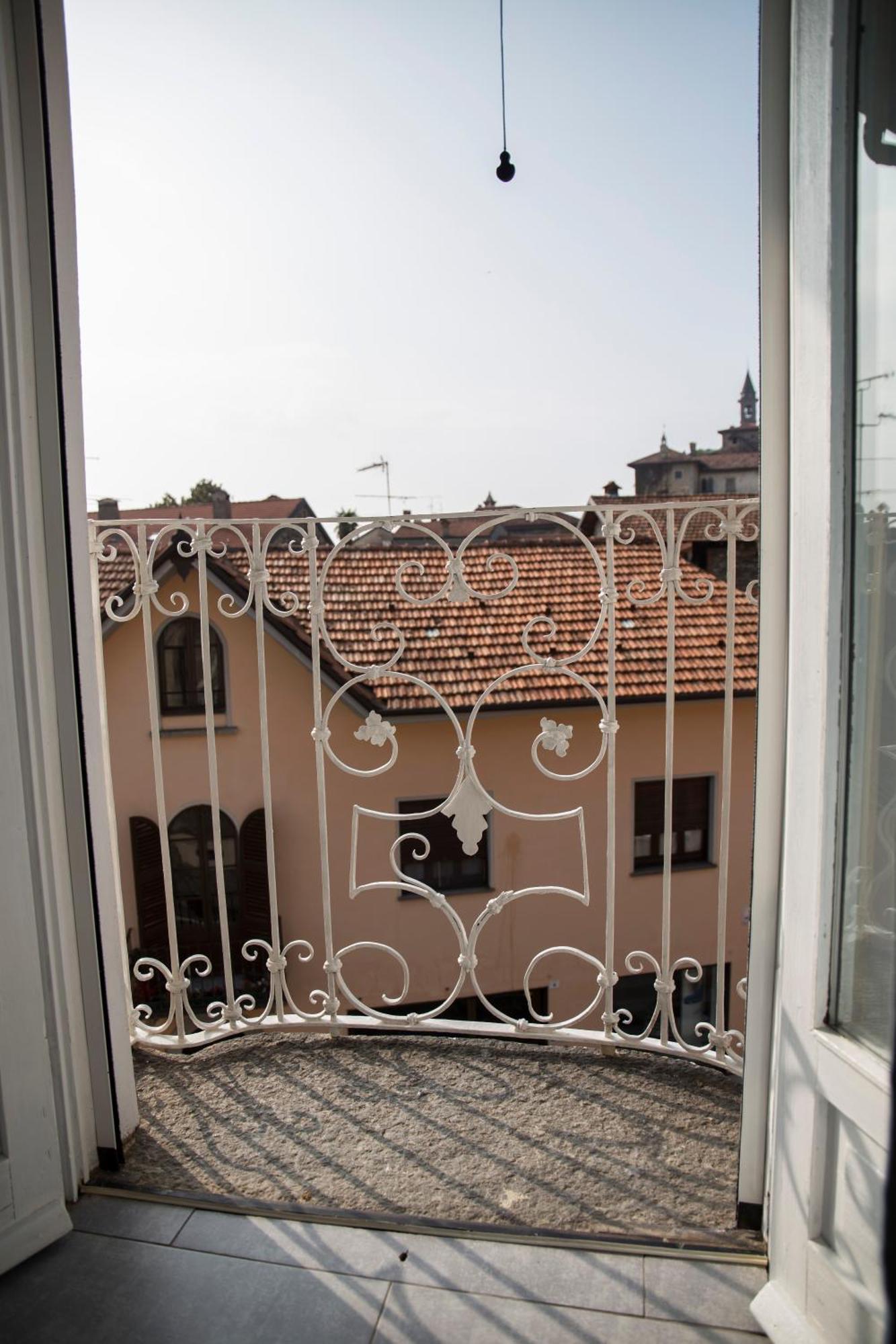 Il Nido Di Tiffany Apartment Massino Visconti Exterior photo